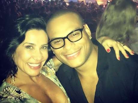 Scheila e Tony Salles estão juntos há onze anos Scheila e Tony Salles estão juntos há onze anos