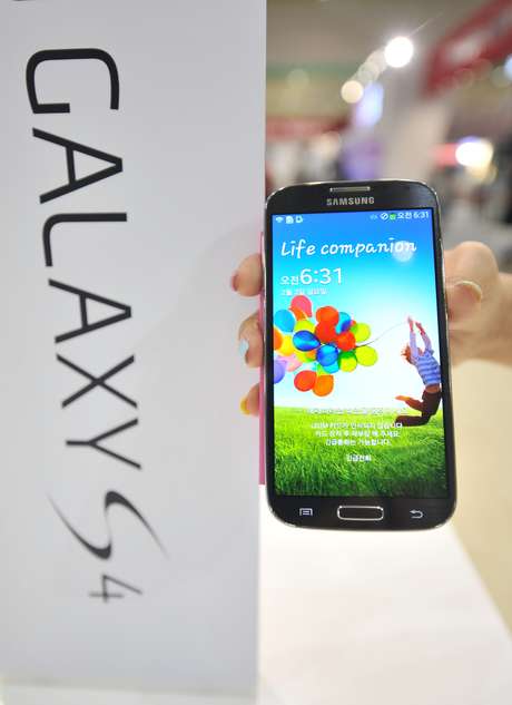 O Galaxy S4 é um dos principais smartphones da Samsung O Galaxy S4 é um dos principais smartphones da Samsung