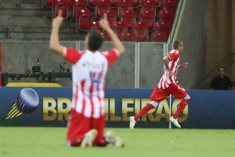 Equipe conquistou grande resultado já quando jogo se encaminhava para o fim <p>Equipe conquistou grande resultado já quando jogo se encaminhava para o fim</p>