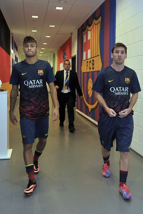 Primeiro jogo da dupla Neymar e Messi virou atenção principal nos jornais da Espanha ao falar do jogo entre Barcelona e Santos <p>Primeiro jogo da dupla Neymar e Messi virou atenção principal nos jornais da Espanha ao falar do jogo entre Barcelona e Santos</p>