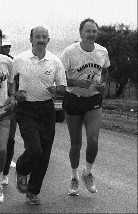 <p>Carlos Salinas de Gortari, expresidente de M&eacute;xico junto a su hermano Ra&uacute;l.</p>