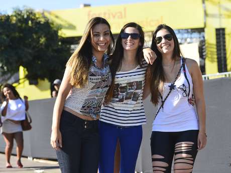 As amigas Laís Cardoso, Rayla Lage e Jéssica Alencar As amigas Laís Cardoso, Rayla Lage e Jéssica Alencar