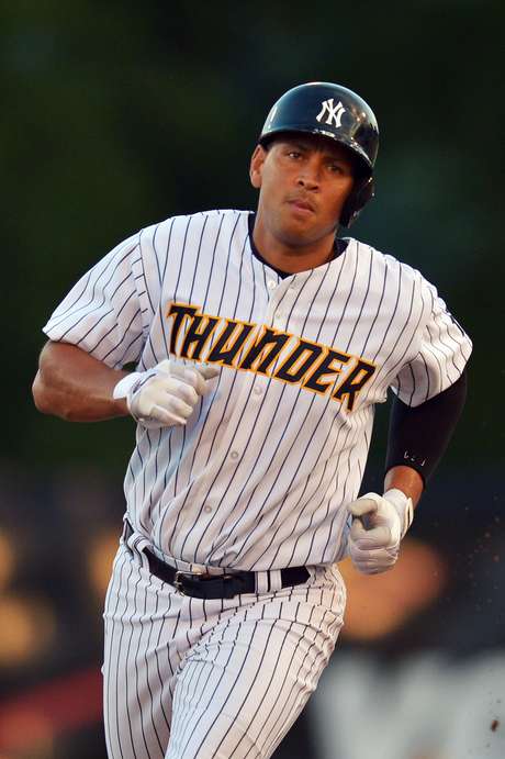 Alex Rodrigues levou suspensão recorde na MLB Alex Rodrigues levou suspensão recorde na MLB
