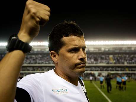 Técnico do Santos disparou indireta para Ronaldo <p>Técnico do Santos disparou indireta para Ronaldo</p>