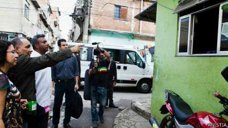 Salil Shetty visitou comunidades no Rio e Mato Grosso do Sul e autoridades em Brasília Salil Shetty visitou comunidades no Rio e Mato Grosso do Sul e autoridades em Brasília