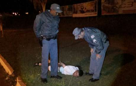 Homem de 24 anos foi preso, na noite de sexta-feira, cerca de treze horas após ter recebido o benefício de indulto do Dia dos Pais Homem de 24 anos foi preso, na noite de sexta-feira, cerca de treze horas após ter recebido o benefício de indulto do Dia dos Pais