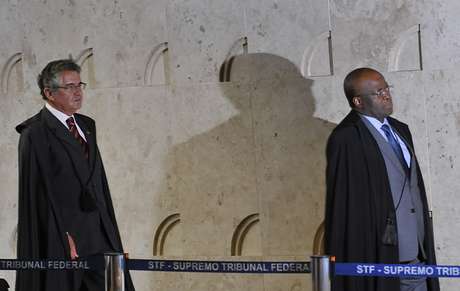 STF iniciou na quarta-feira segunda fase do julgamento do mensalão <p>STF iniciou na quarta-feira segunda fase do julgamento do mensalão</p>