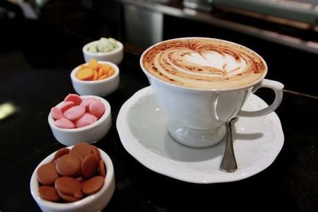 Evento ainda terá cartão que após o consumo em três estabelecimentos participantes dá direito à degustação de cafés Evento ainda terá cartão que após o consumo em três estabelecimentos participantes dá direito à degustação de cafés
