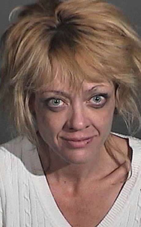 Lisa Robin Kelly em foto divulgada pela polícia da Califórnia após ser presa em março de 2012 Lisa Robin Kelly em foto divulgada pela polícia da Califórnia após ser presa em março de 2012