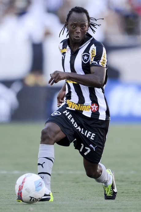 Andrezinho (foto) foi negociado no meio do ano <p>Andrezinho (foto) foi negociado no meio do ano</p>