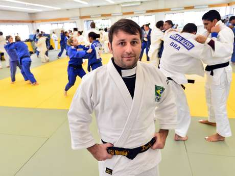 João Derly: "Quero contar alguns episódios que eu vivenciei de como lidar dentro da competição" <p>João Derly: "Quero contar alguns episódios que eu vivenciei de como lidar dentro da competição"</p>