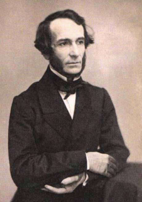 Juan Bautista Alberdi, autor del texto que serviría de pedestal para la redacción de la Constitución de 1853, "Bases y puntos de partida para la organización política de la República Argentina"
