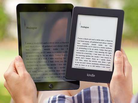 Segundo a Amazon, novo Kindle Paperwhite, com 206 gramas, é 30% mais leve do que o iPad mini d Apple, com 312 gramas Segundo a Amazon, novo Kindle Paperwhite, com 206 gramas, é 30% mais leve do que o iPad mini d Apple, com 312 gramas