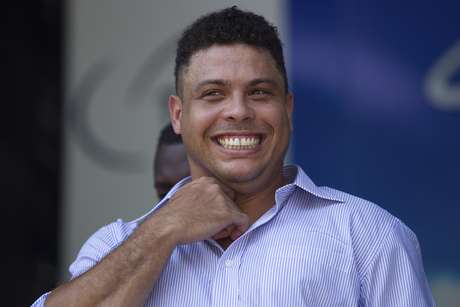 Ronaldo felicitou a seleção italiana, classificada para a Copa de 2014 <p>Ronaldo felicitou a seleção italiana, classificada para a Copa de 2014</p>