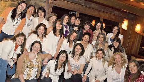 Web Mujeres de Villa La Angostura se desnudan con fines solidarios