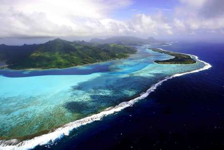 Huahine tem diferentes atividades, como surfe, caiaque, trilhas e passeios de bicicleta em florestas e plantações de baunilha <p>Huahine tem<strong> </strong>diferentes atividades, como surfe, caiaque, trilhas e passeios de bicicleta em florestas e plantações de baunilha</p>