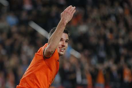 Van Persie superou recorde Kluivert Van Persie superou recorde Kluivert