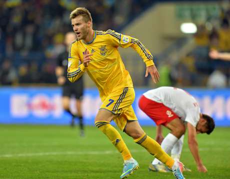 Com gol, Yarmolenko manteve chance de a Ucrânia jogar a Copa do Mundo Com gol, Yarmolenko manteve chance de a Ucrânia jogar a Copa do Mundo