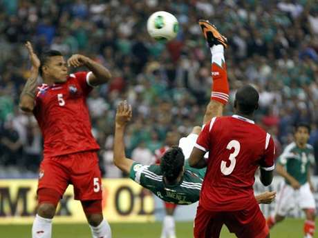 Jiménez garantiu a vitória mexicana com golaço <p>Jiménez garantiu a vitória mexicana com golaço</p>