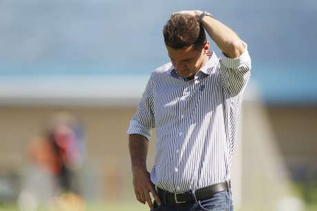 Vagner Mancini viu seu Atlético-PR ter atuação irregular e perder jogadores importantes por lesão Vagner Mancini viu seu Atlético-PR ter atuação irregular e perder jogadores importantes por lesão
