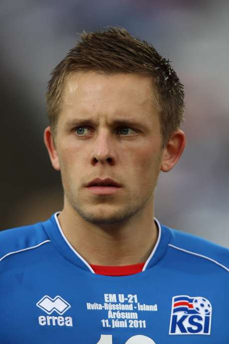 Sigurdsson, do Tottenham, é um dos poucos jogadores islandeses com rodagem nas principais competições da Europa Sigurdsson, do Tottenham, é um dos poucos jogadores islandeses com rodagem nas principais competições da Europa