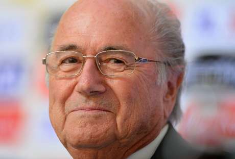 Presidente da Fifa, Blatter diz preferir Lionel Messi a Cristiano Ronaldo <p>Presidente da Fifa, Blatter diz preferir Lionel Messi a Cristiano Ronaldo</p>