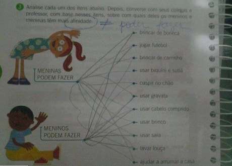 Exercício de livro que cita atividades para meninos e meninas foi publicado no Facebook e causou polêmica entre internautas <p>Exercício de livro que cita atividades para meninos e meninas foi publicado no Facebook e causou polêmica entre internautas</p>