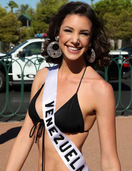 Marelisa Gibson foi coroada Miss Venezuela em 2009 e disputou o Miss Universo em 2010 Marelisa Gibson foi coroada Miss Venezuela em 2009 e disputou o Miss Universo em 2010