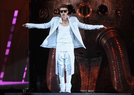 AP en español <p>Justin Bieber contrató a una prostituta con quien fumó marihuana.</p>