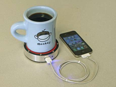 Recarga funciona para qualquer aparelho que tenha conexão USB para alimentação de energia Recarga funciona para qualquer aparelho que tenha conexão USB para alimentação de energia