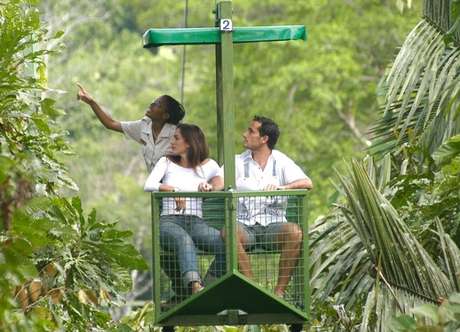 O passeio de teleférico sobre a floresta de Gamboa é uma das principais atrações no entorno da Cidade do Panamá O passeio de teleférico sobre a floresta de Gamboa é uma das principais atrações no entorno da Cidade do Panamá