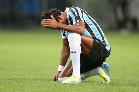 Zé Roberto vive momento complicado no Grêmio <p>Zé Roberto vive momento complicado no Grêmio</p>