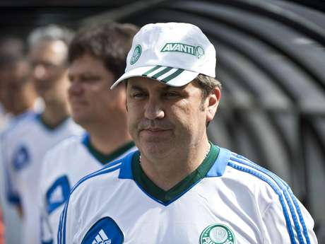 Desvalorizado no Palmeiras, Kleina deve deixar o clube <p>Desvalorizado no Palmeiras, Kleina deve deixar o clube</p>