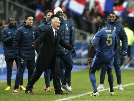 Classificação da França vem após derrota no jogo de ida por 2 a 0 <p>Classificação da França vem após derrota no jogo de ida por 2 a 0</p>