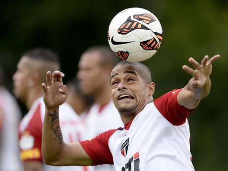 Welliton jogou no São Paulo em 2013 e, agora no Celta de Vigo, foi detido dirigindo alccolizado <p>Welliton jogou no São Paulo em 2013 e, agora no Celta de Vigo, foi detido dirigindo alccolizado</p>