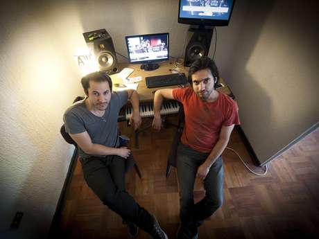 Sergio Piña/Terra <p>Alejandro y Javier hacen toda la música de la película.</p>