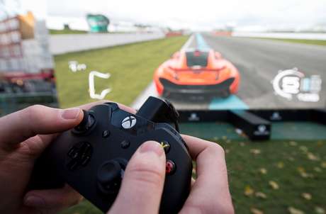 Na apresentação do Xbox One, em junho, Microsoft anunciou que Steven Spielberg produziria uma série exclusiva de 'Halo' <p>Na apresentação do Xbox One, em junho, Microsoft anunciou que Steven Spielberg produziria uma série exclusiva de 'Halo'</p>