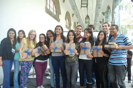 Os vencedores do Festival Educação, com o projeto Integra Escola <p>Os vencedores do Festival Educação, com o projeto Integra Escola</p>