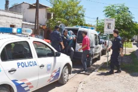 http://elliberal.com.ar/ Hisse fue detenido y trasladado a la Policía