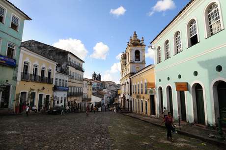 Salvador é uma das capitais mais vibrantes e fascinantes do Brasil <p>Salvador é uma das capitais mais vibrantes e fascinantes do Brasil</p>