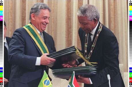 FHC e Mandela durante encontro em Pretória, em 26 de novembro de 1996 FHC e Mandela durante encontro em Pretória, em 26 de novembro de 1996