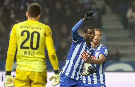 Adrián Ramos, do Hertha Berlim, é o terceiro na tabela de artilharia do Campeonato Alemão <p>Adrián Ramos, do Hertha Berlim, é o terceiro na tabela de artilharia do Campeonato Alemão</p>