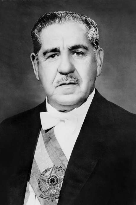 O presidente Costa e Silva decretou o AI-5 em 1968 O presidente Costa e Silva decretou o AI-5 em 1968