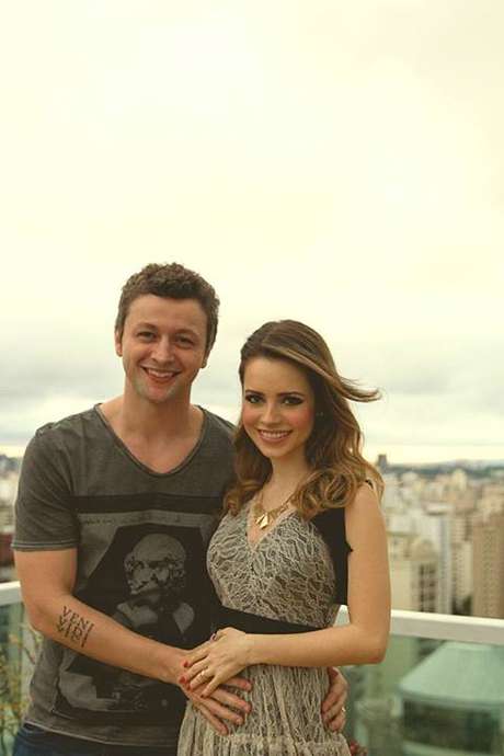 Sandy publicou uma foto ao lado do marido, Lucas Lima <p>Sandy publicou uma foto ao lado do marido, Lucas Lima</p>