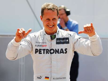 Segundo rádio, Schumacher sofreu "sério" ferimento na cabeça <p>Segundo rádio, Schumacher sofreu "sério" ferimento na cabeça</p>