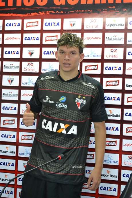 Júnior Viçosa conquistou acessos para a Série A por Sport e Goiás Júnior Viçosa conquistou acessos para a Série A por Sport e Goiás