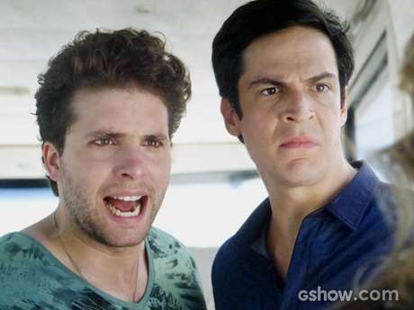Thiago Fragoso e Mateus Solano protagonizaram o primeiro beijo gay em novelas da Globo <p>Thiago Fragoso e Mateus Solano protagonizaram o primeiro beijo gay em novelas da Globo</p>