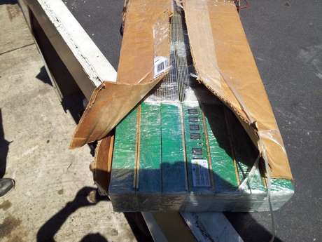 Material eletrônico era camuflado em pacotes que deveriam transportar apenas os documentos da carga do voo Material eletrônico era camuflado em pacotes que deveriam transportar apenas os documentos da carga do voo