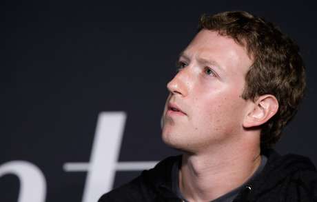 O editor do jornal afirma que o Facebook, como uma companhia com foco no lucro, não tinha a obrigação de usar esses princípios científicos <p>O editor do jornal afirma que o Facebook, como uma companhia com foco no lucro, não tinha a obrigação de usar esses princípios científicos</p>