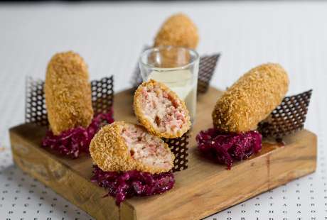 Bolinho de linguiça de Blumenau (SC) <p>Bolinho de linguiça de Blumenau (SC)</p>